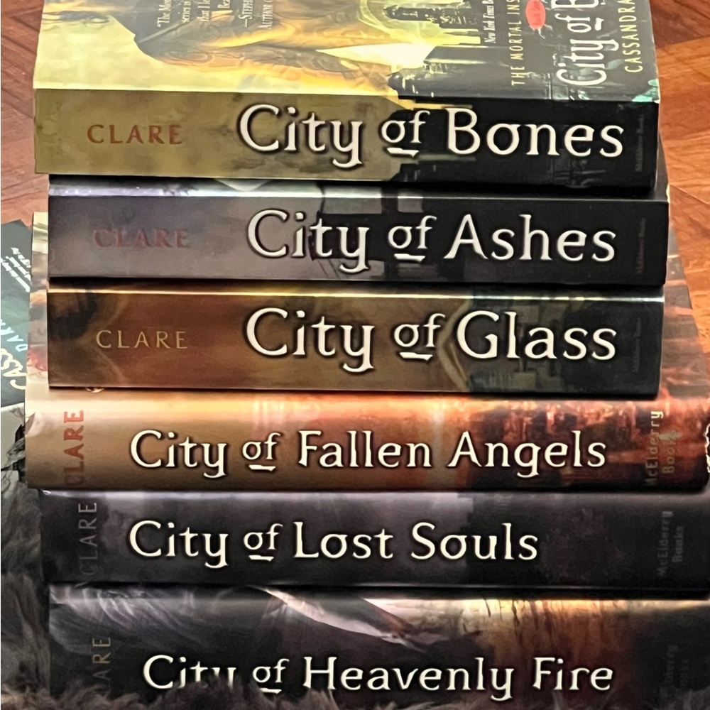 The Mortal Instruments - City of Bones Book Set